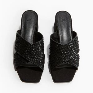 H&M Women's Black Textured Mules